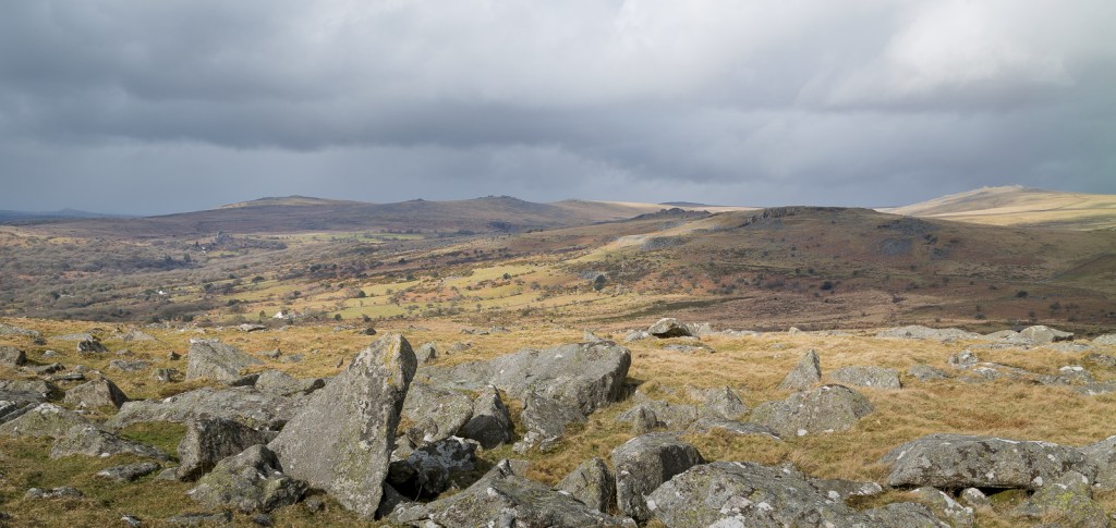 Leeden Tor is a very fine&nbsp;viewpoint